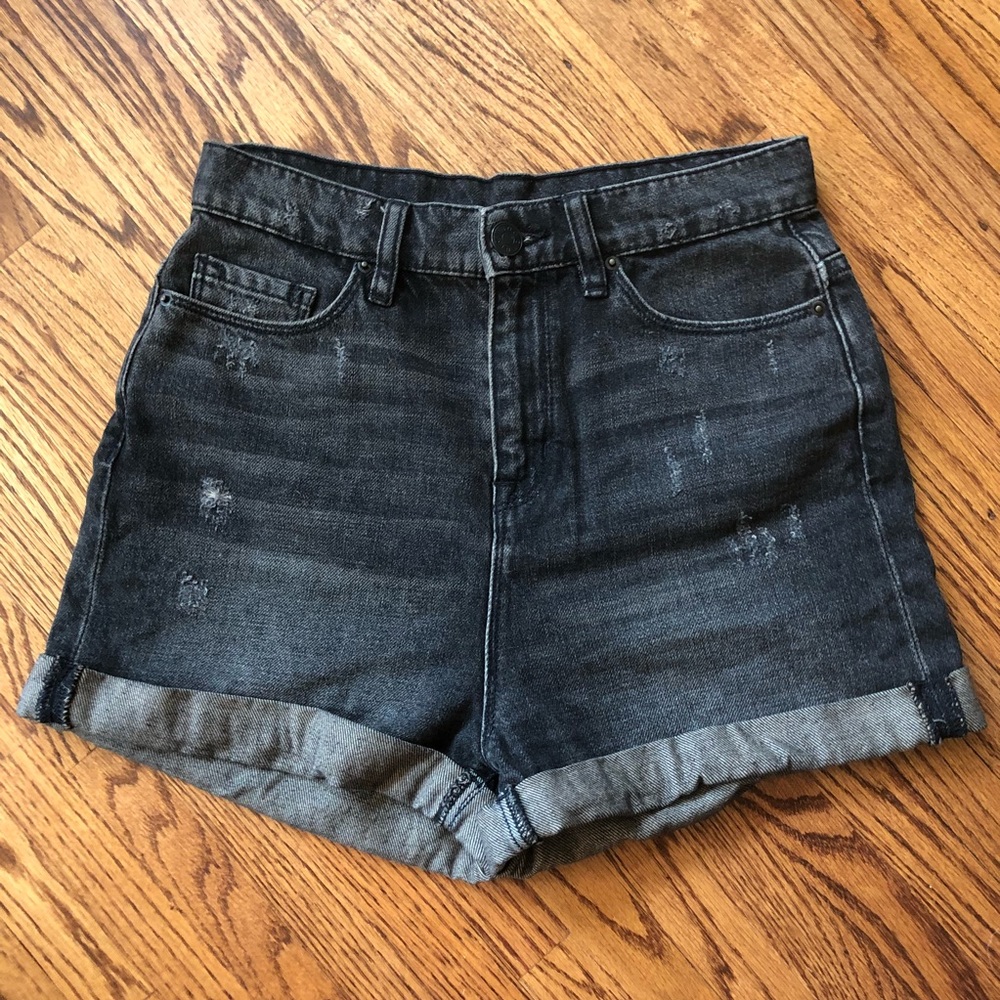 BDG Mom Jean Shorts